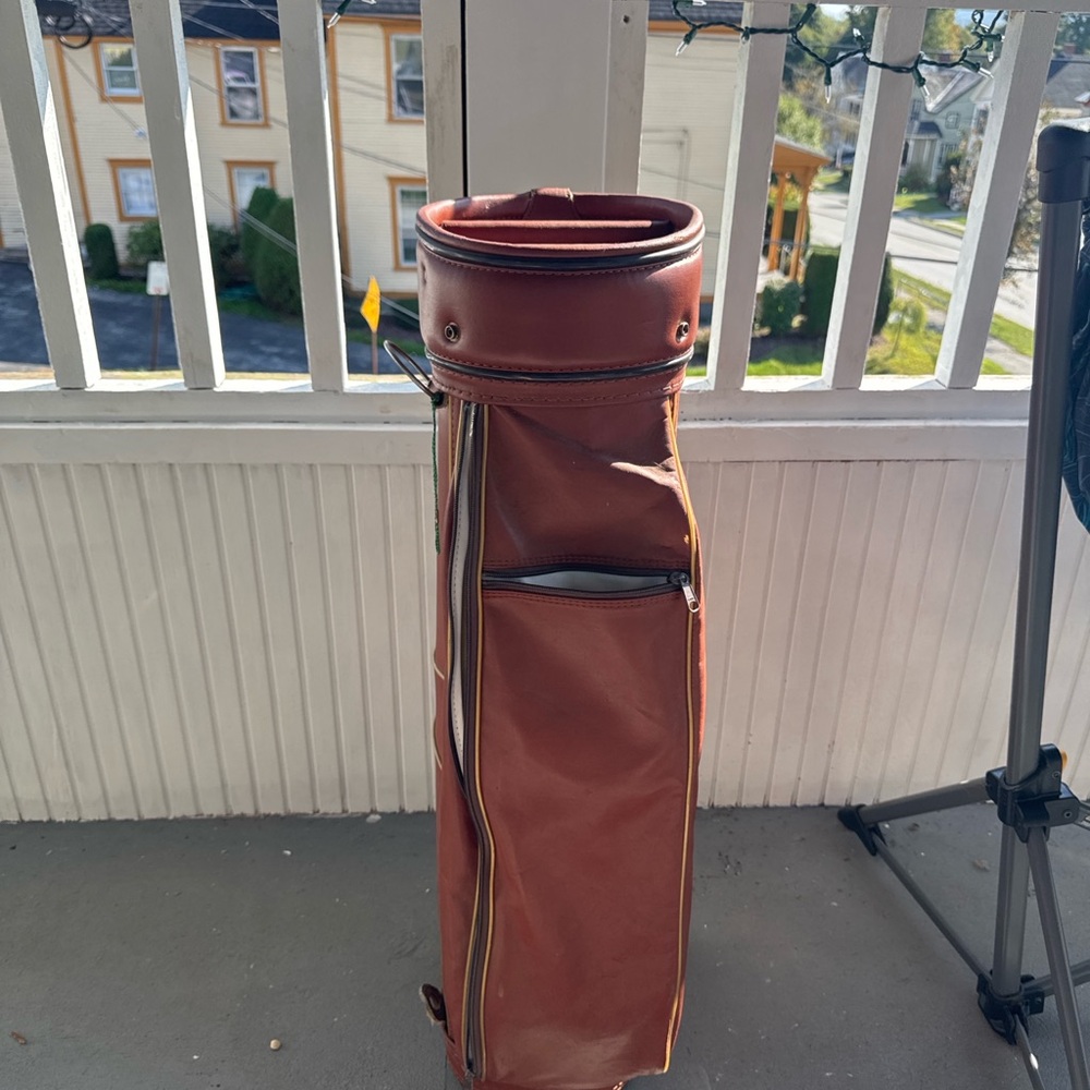 Mizuno Brown Leather vintage 1980s golf Bag with Metal Buckles